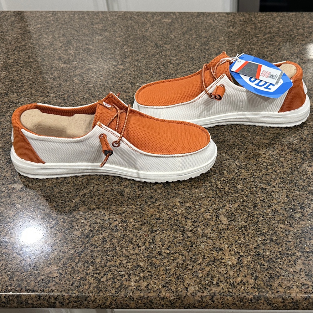 Hey Dude Texas Longhorn shoes - Picture 5 of 8